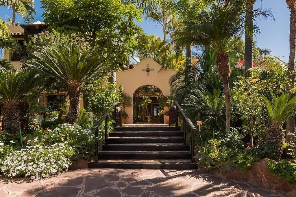 Grand Mansion With Tropical Park Villa Marbella