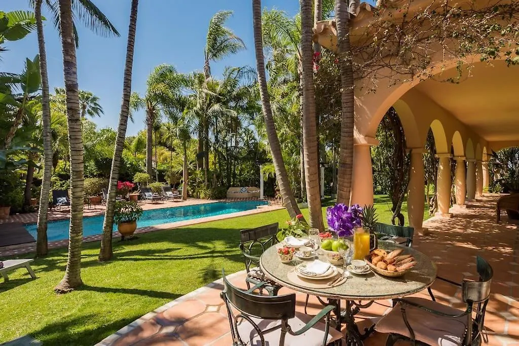 Grand Mansion With Tropical Park Villa Marbella