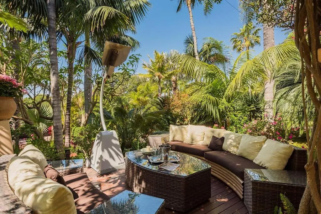 Villa Grand Mansion With Tropical Park Marbella
